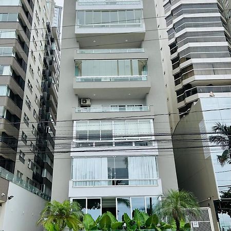 شقة Avenida Atlantica, Beira Mar, Pe Na Areia Balneário Camboriú المظهر الخارجي الصورة